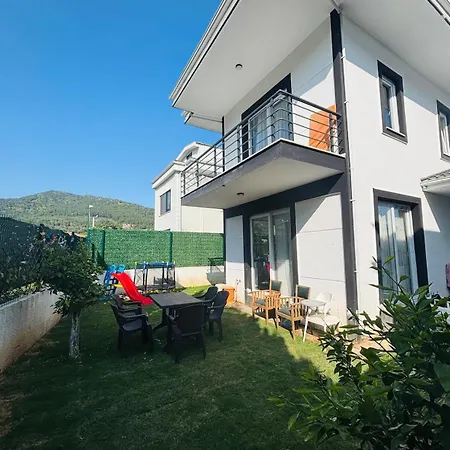 Villa Βίλα *